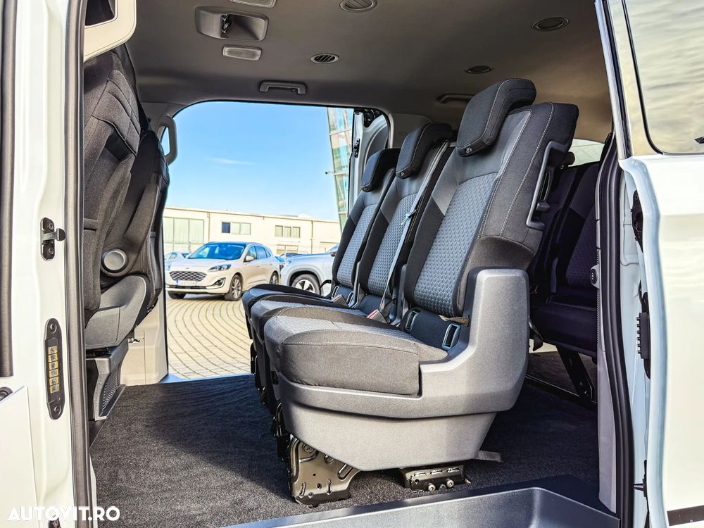 Volkswagen Caravelle - 22