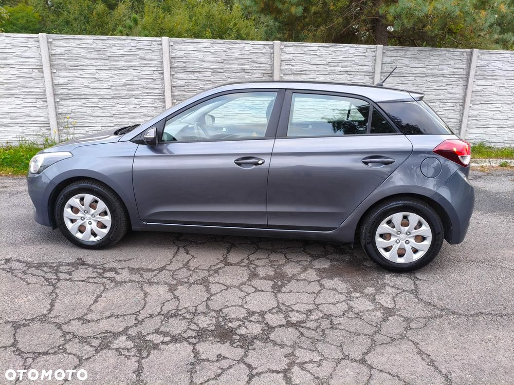 Hyundai i20 1.2 Classic + - 11