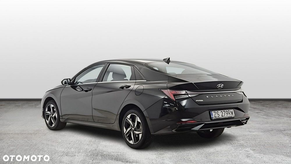 Hyundai Elantra 1.6 Smart - 3