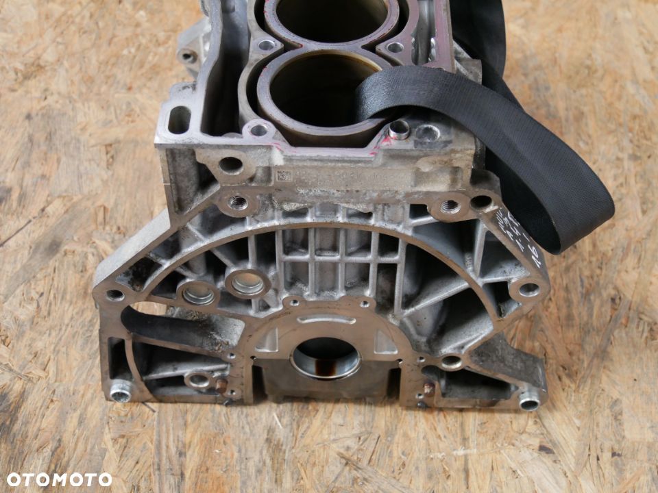 BLOK SILNIKA AUDI A3 1.4 TSI 16' CZE 04e103023ak - 2