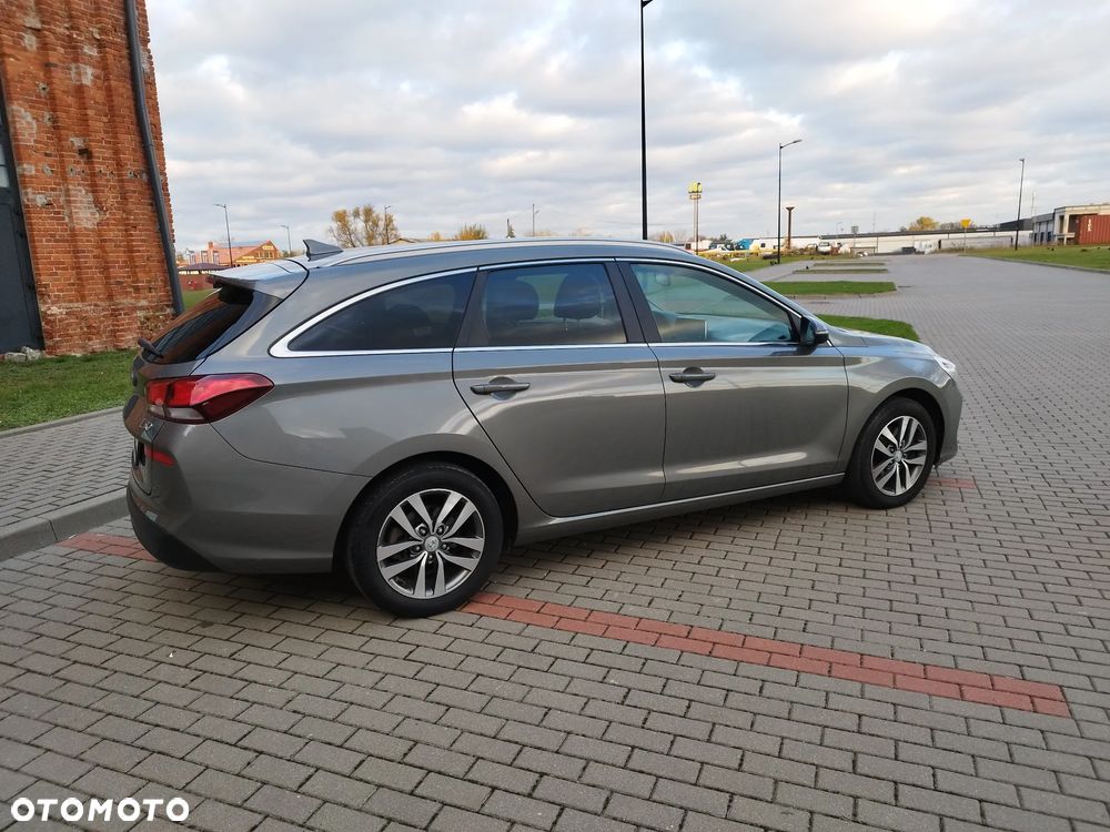 Hyundai i30 1.6 D Comfort - 3