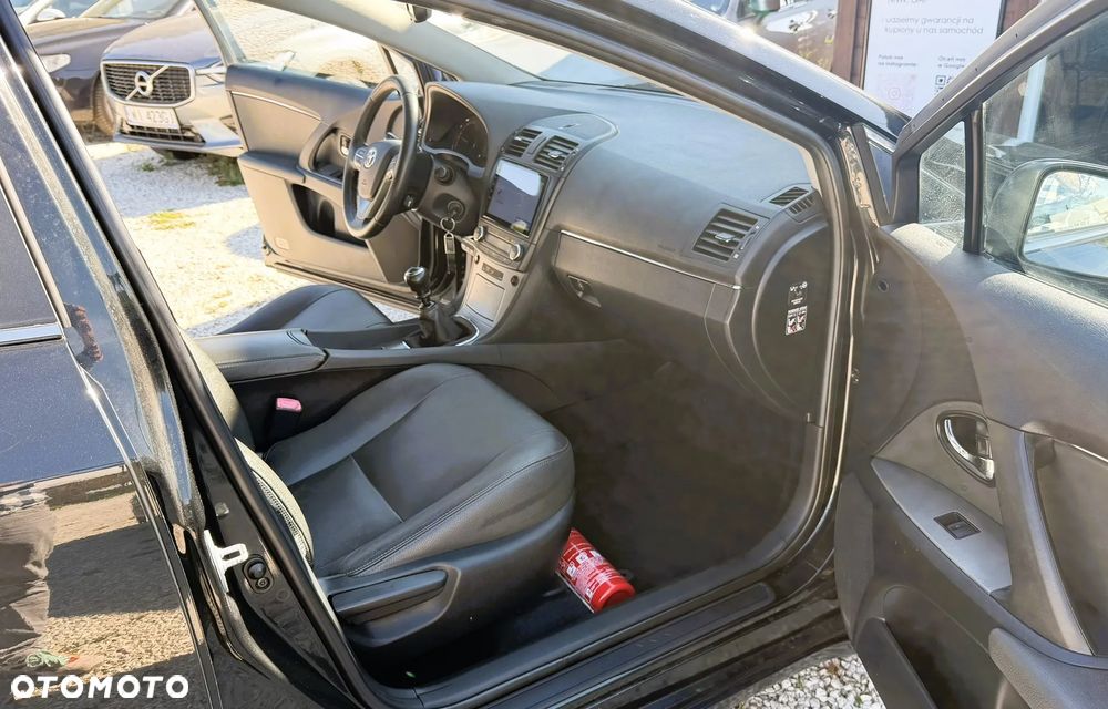 Toyota Avensis 2.0 D-4D Premium - 18