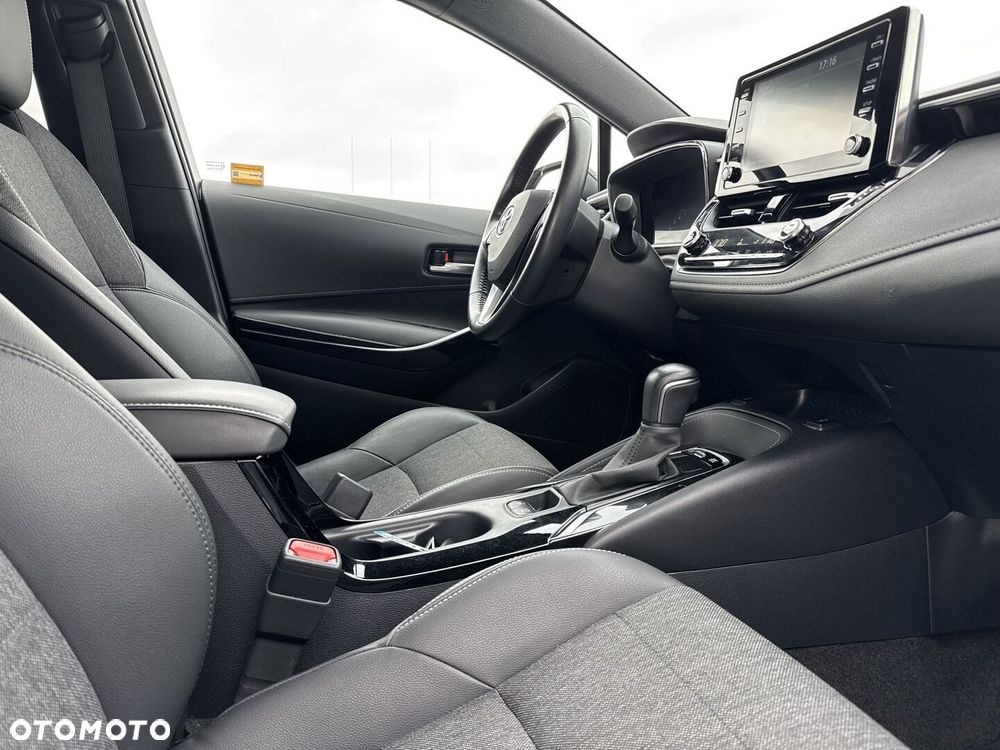 Toyota Corolla - 10