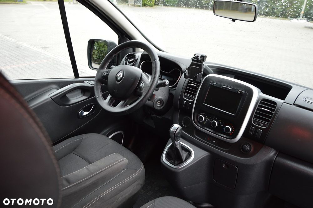 Renault Trafic Grand 2.0 dCi EDC - 21