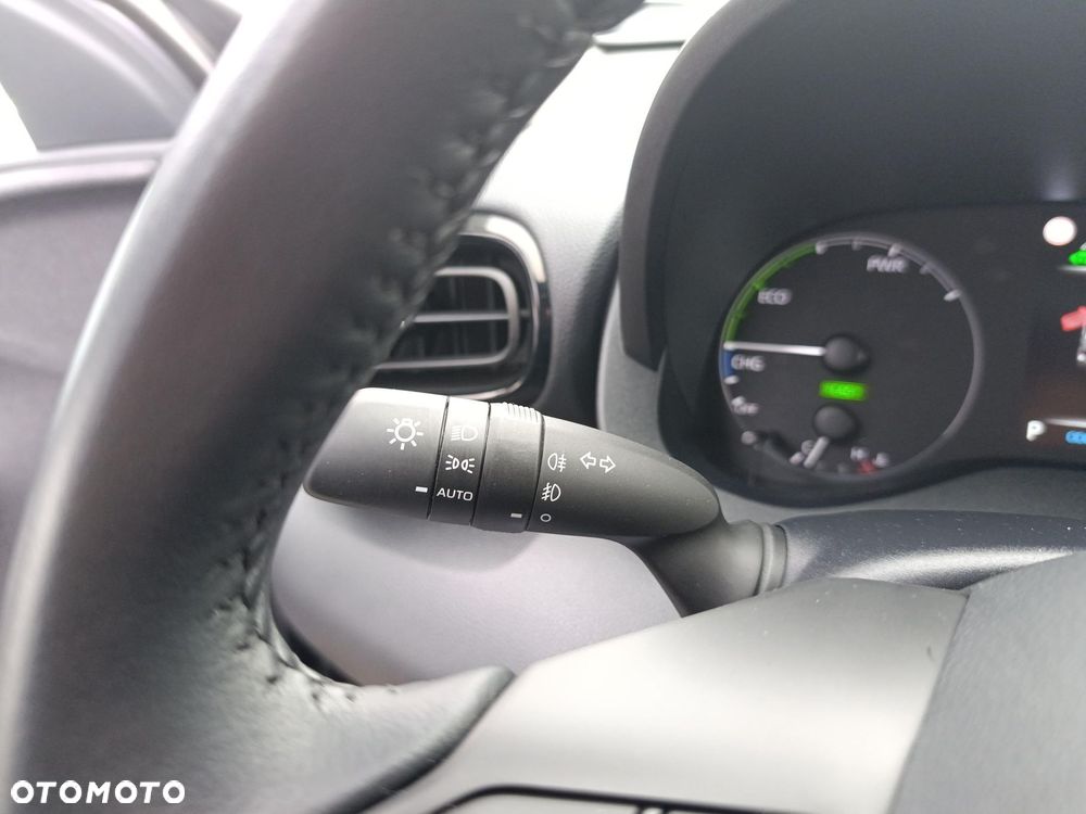 Toyota Yaris Hybrid 1.5 Comfort - 28
