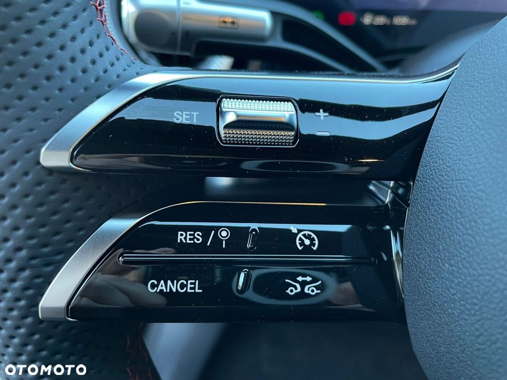 Mercedes-Benz CLA - 23