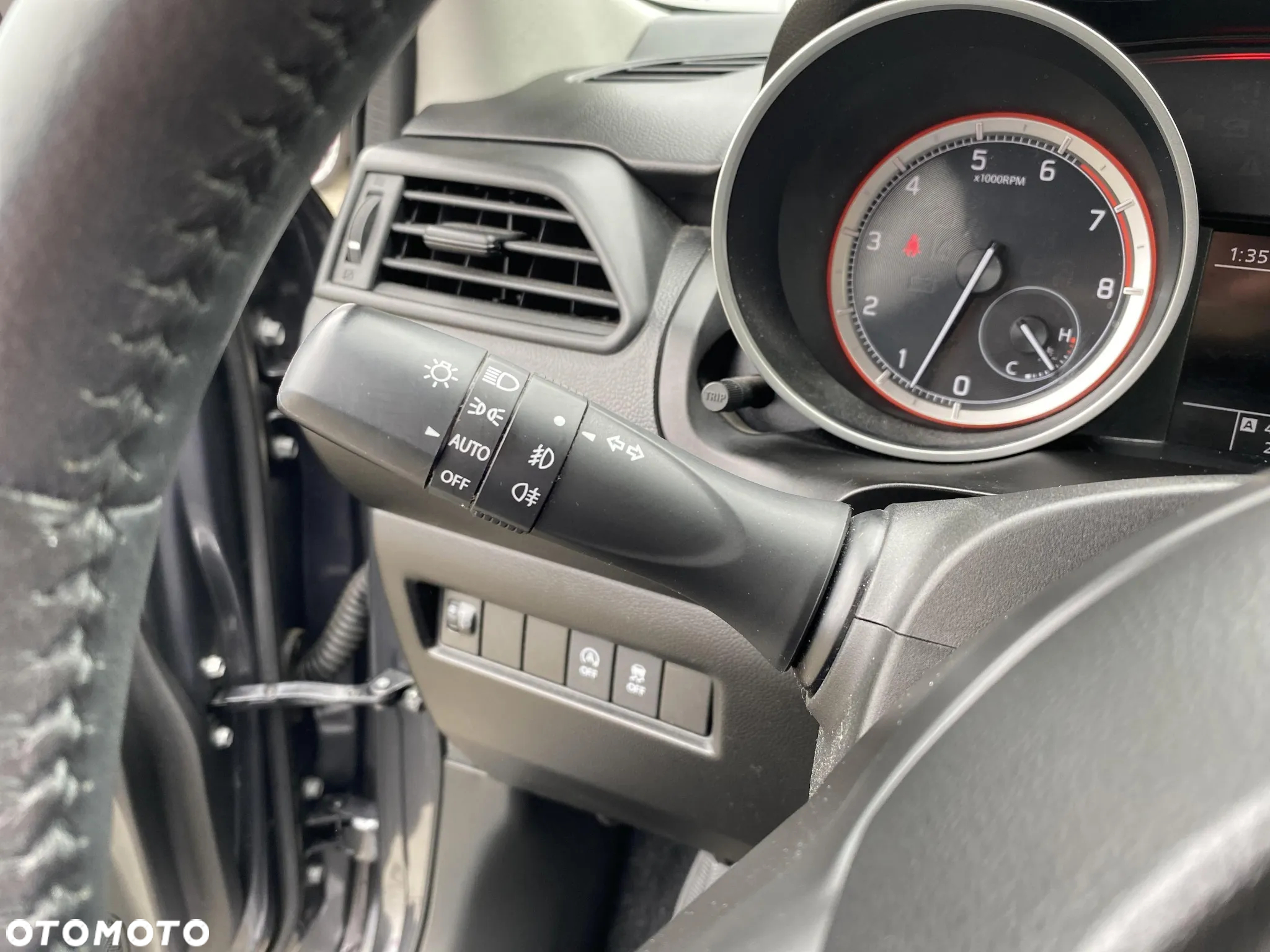Suzuki Swift 1.2 SHVS Premium Plus - 21