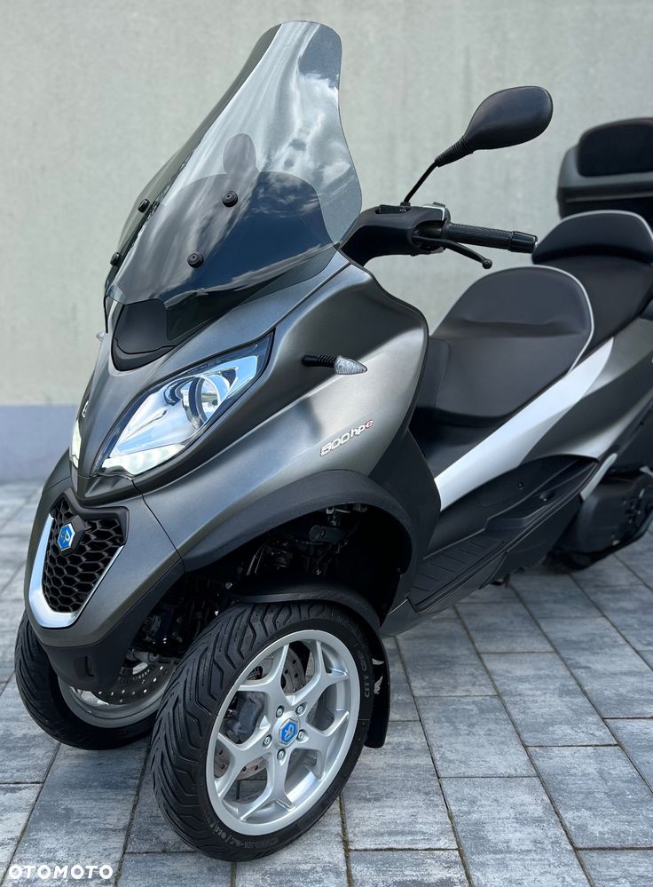 Piaggio MP-3 - 1