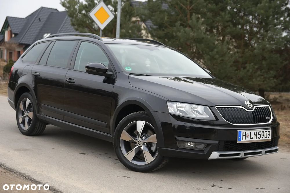 Skoda Octavia 2.0 TDI 4x4 DSG Scout - 4