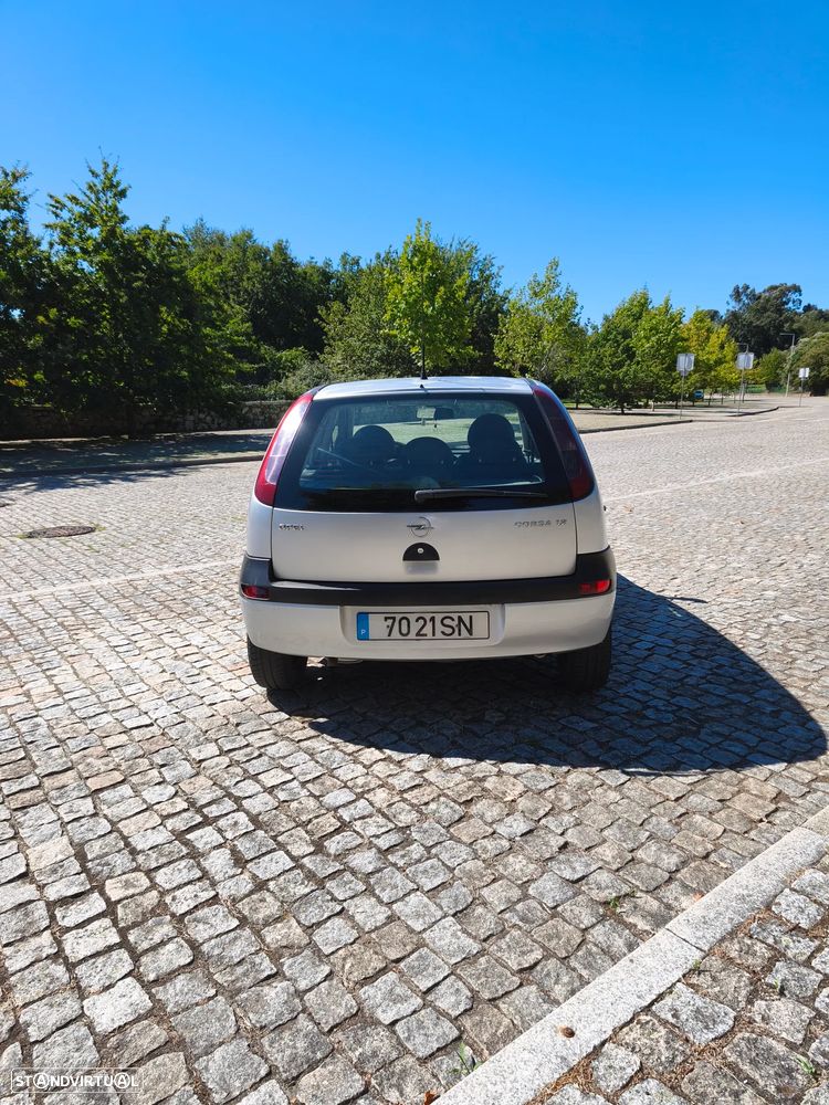 Opel Corsa 1.2 16V Confort - 12
