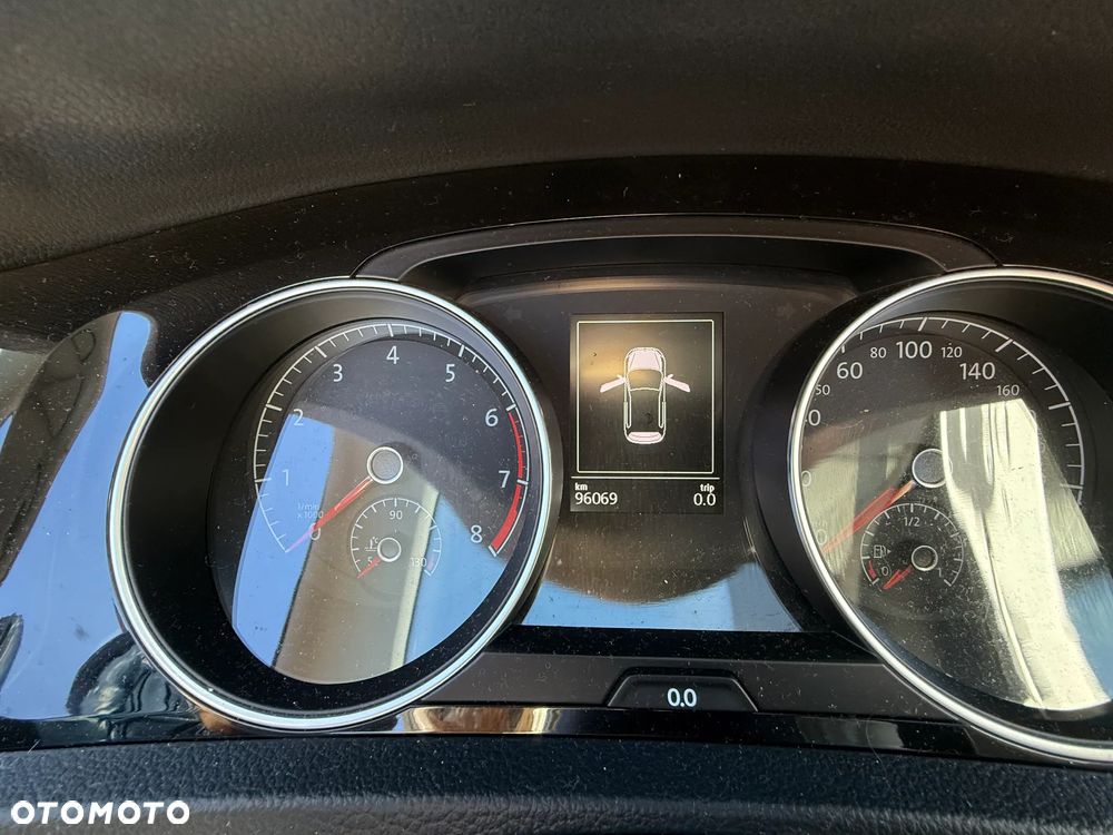 Volkswagen Golf 1.4 TSI BMT Highline DSG - 28