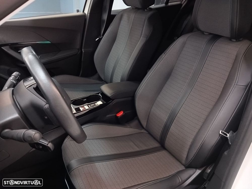 Peugeot 2008 1.5 BlueHDi Allure Pack - 20