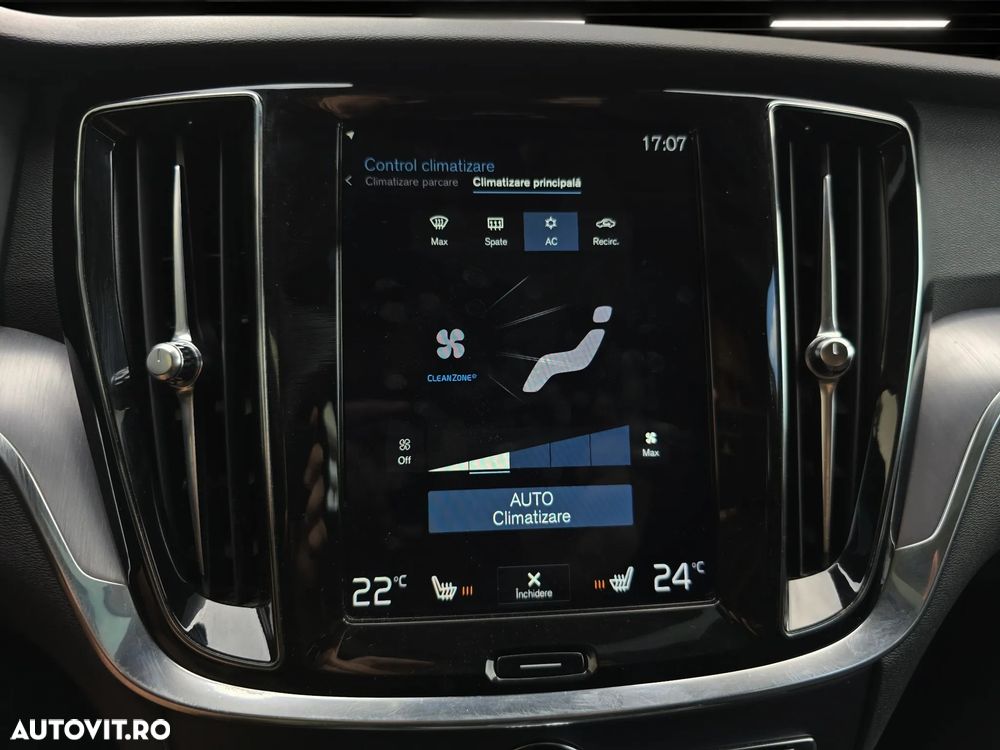 Volvo V60 T6 AWD Twin Engine Geartronic Momentum Pro - 13