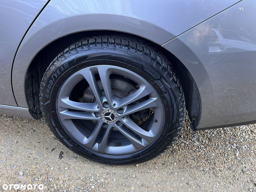 Mercedes-Benz CLA - 11