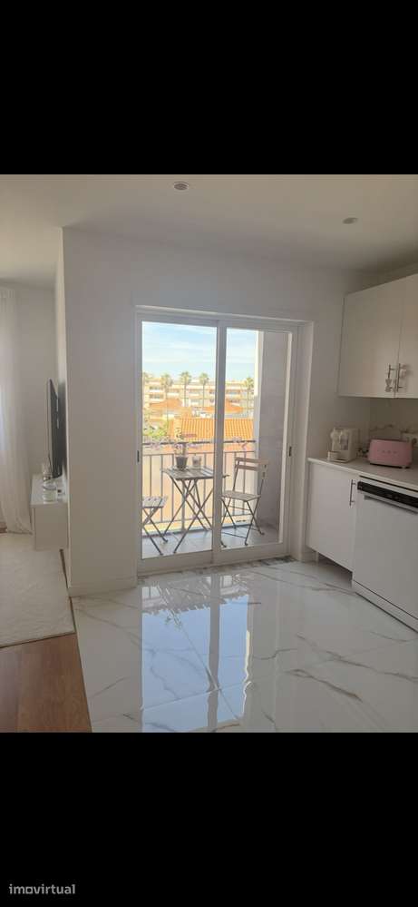T2 totalmente remodelado | 79 m² | São Domingos de Rana | 395.000 € - Grande imagem: 5/13