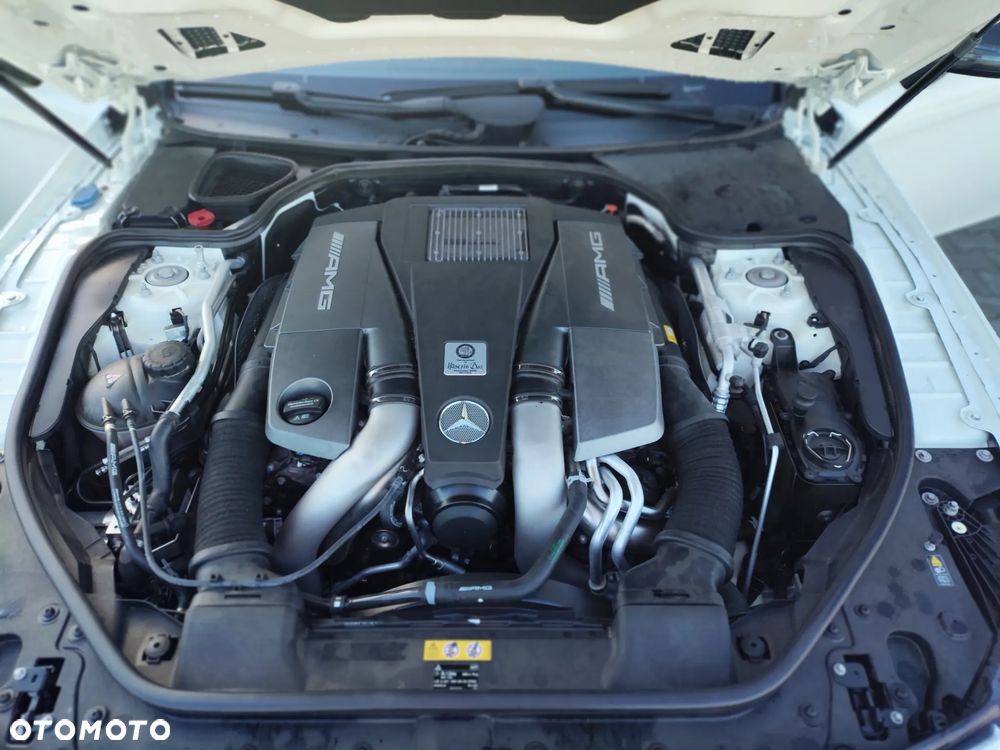 Mercedes-Benz SL 63 AMG - 17