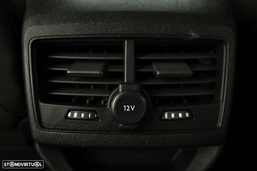 Peugeot 3008 1.5 BlueHDi Allure Pack EAT8 - 24