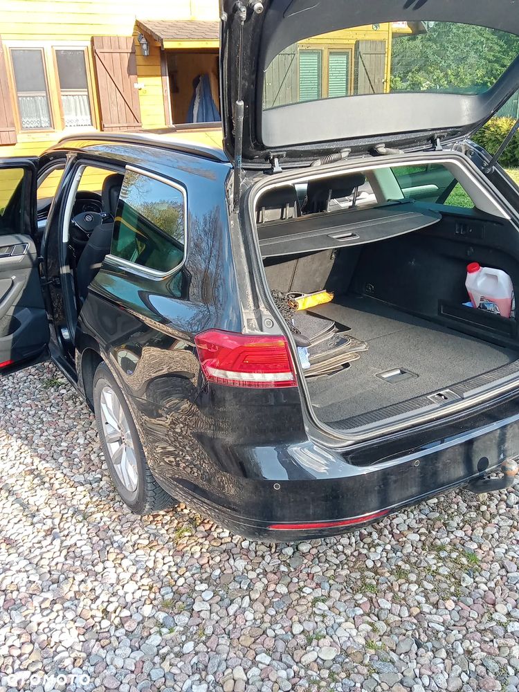Volkswagen Passat - 10