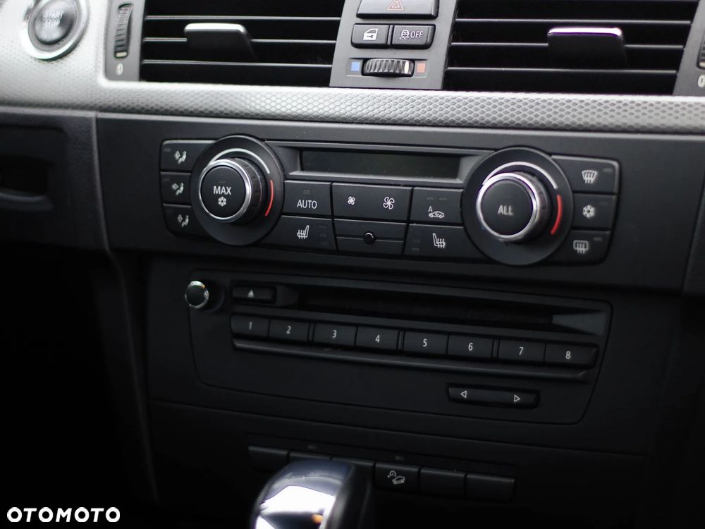 BMW Seria 3 335i xDrive M Sport Edition - 12