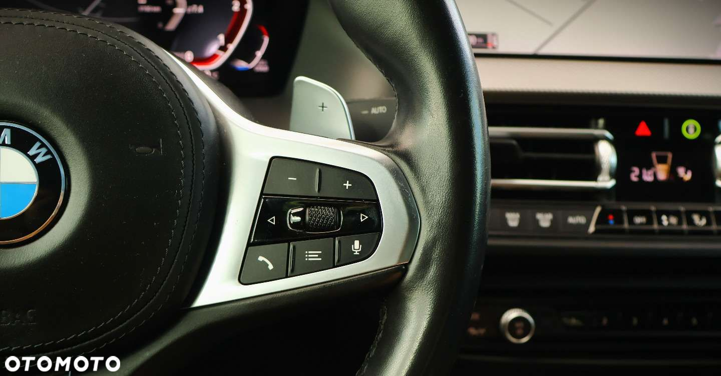 BMW Seria 2 218d M Sport - 23