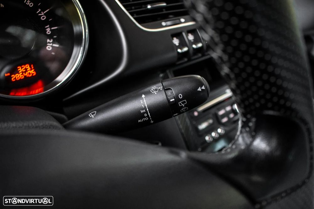 Peugeot 3008 1.6 HDi Roland Garros - 14