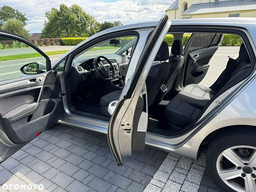 Volkswagen Golf 1.6 TDI Comfortline - 6