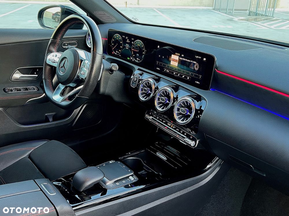 Mercedes-Benz Klasa A 250 e PHEV AMG Line 8G-DCT - 21