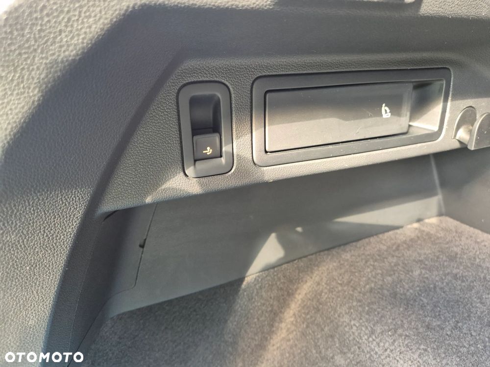 Volkswagen Tiguan 2.0 TDI SCR Elegance DSG - 13