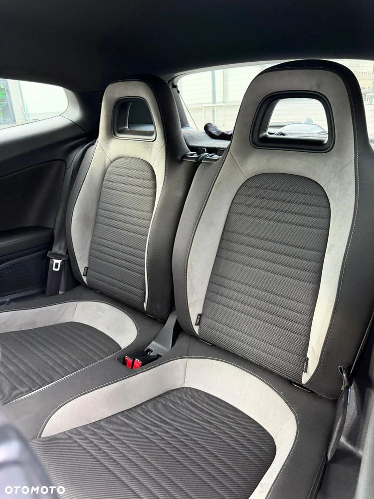 Volkswagen Scirocco 2.0 TDI BMT DSG - 9