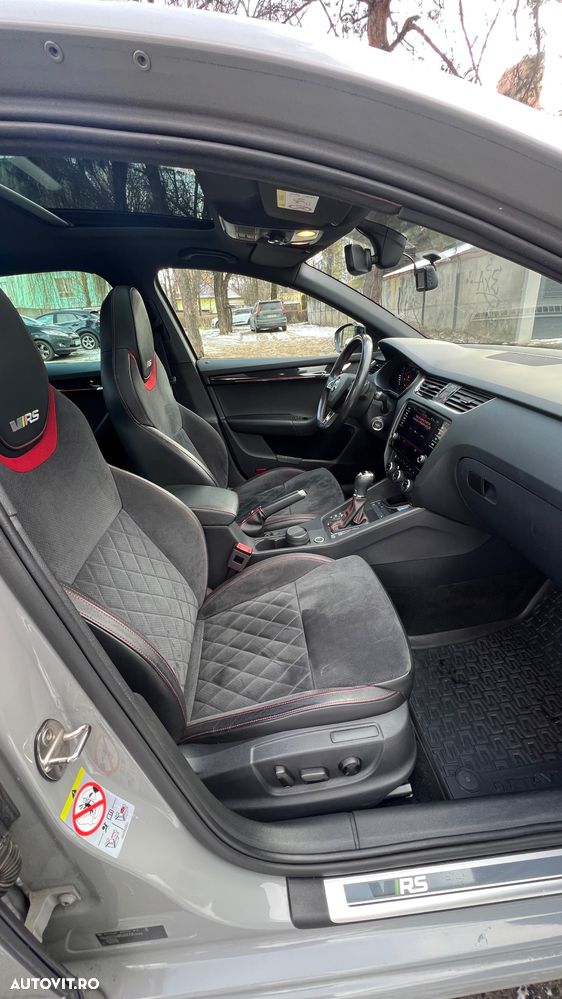 Skoda Octavia 2.0 245 TSI DSG RS - 6