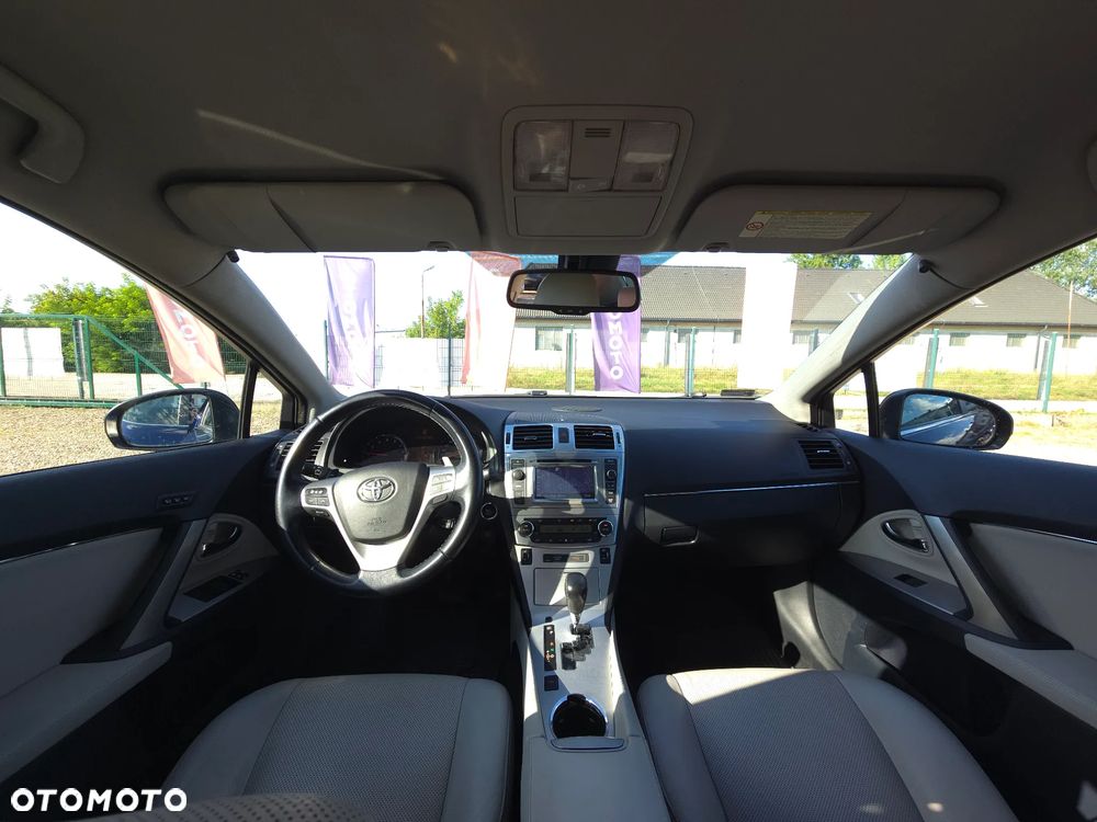 Toyota Avensis 2.0 Prestige NAVI MS - 34