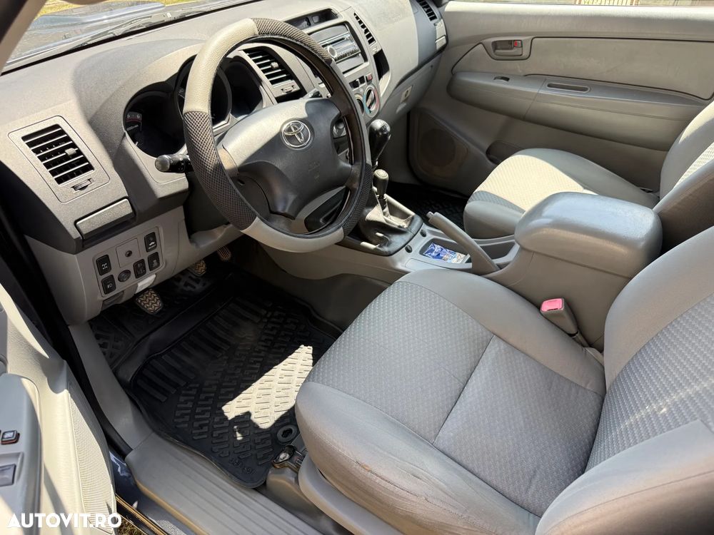 Toyota Hilux - 6