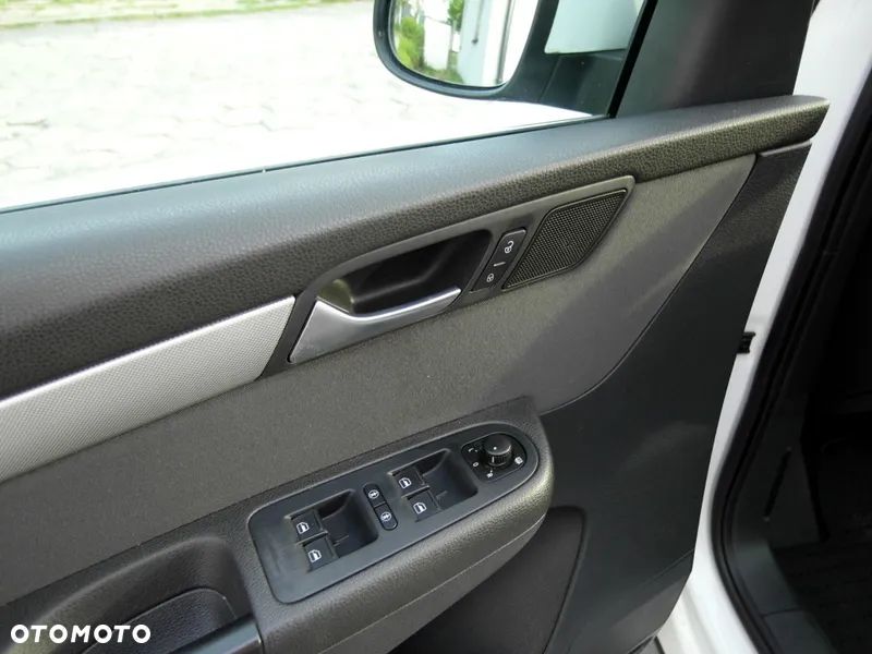 Volkswagen Sharan 2.0 TDI BlueMotion Technology Comfortline - 28