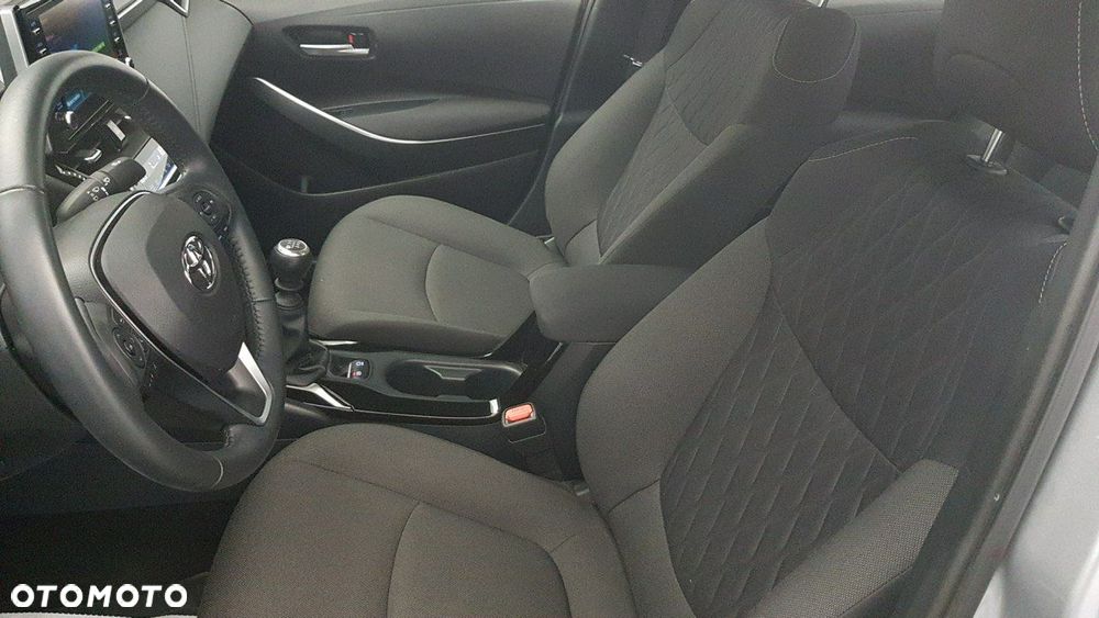 Toyota Corolla - 16