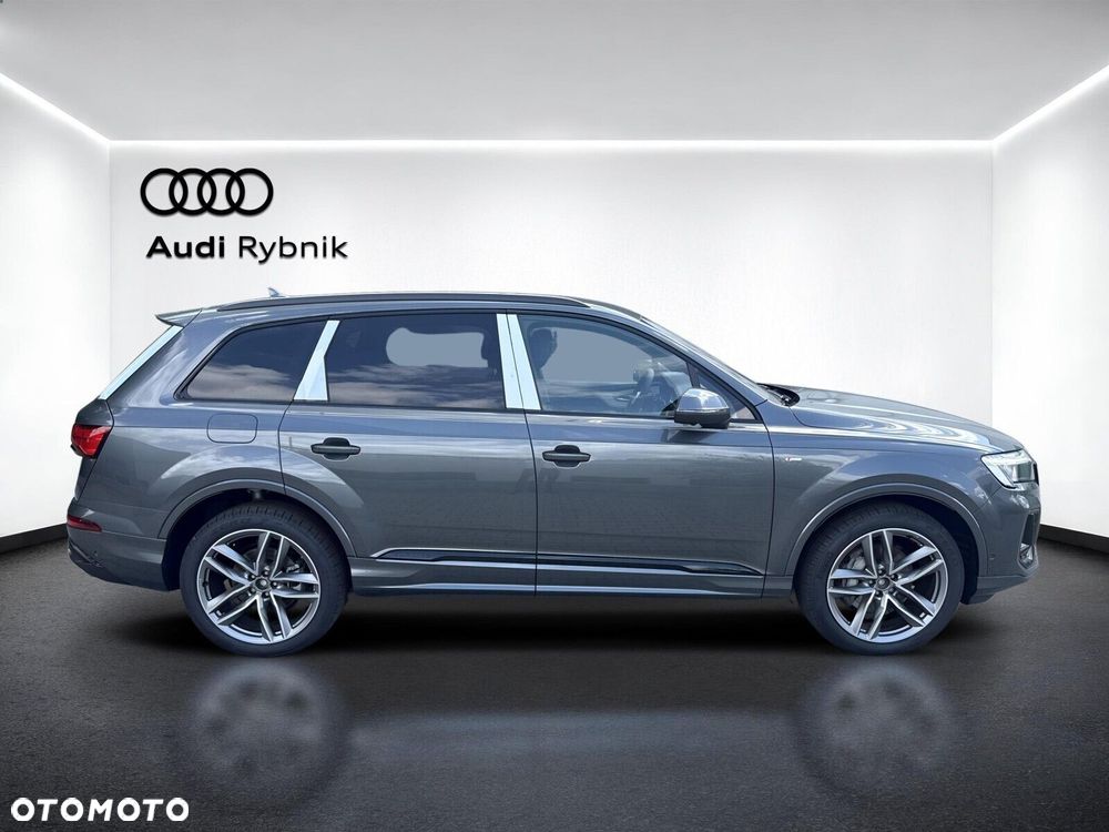 Audi Q7 - 7