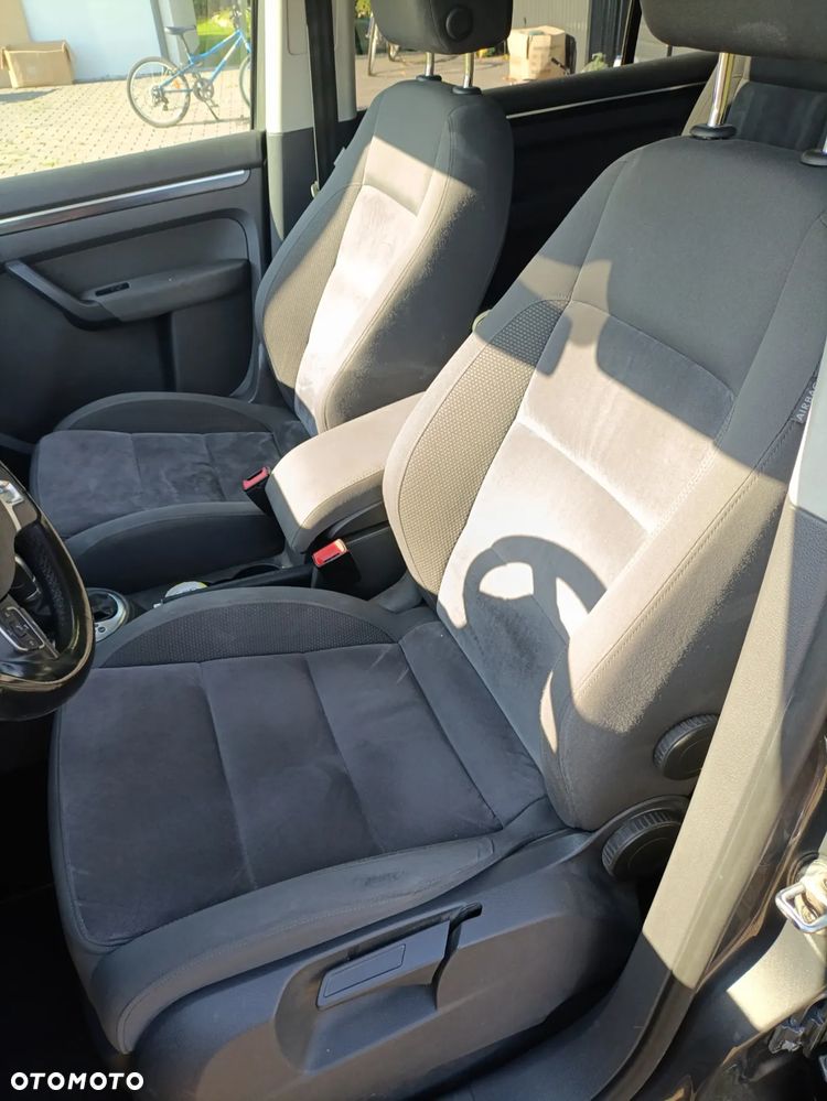 Volkswagen Touran 1.4 TSI Comfortline DSG - 10