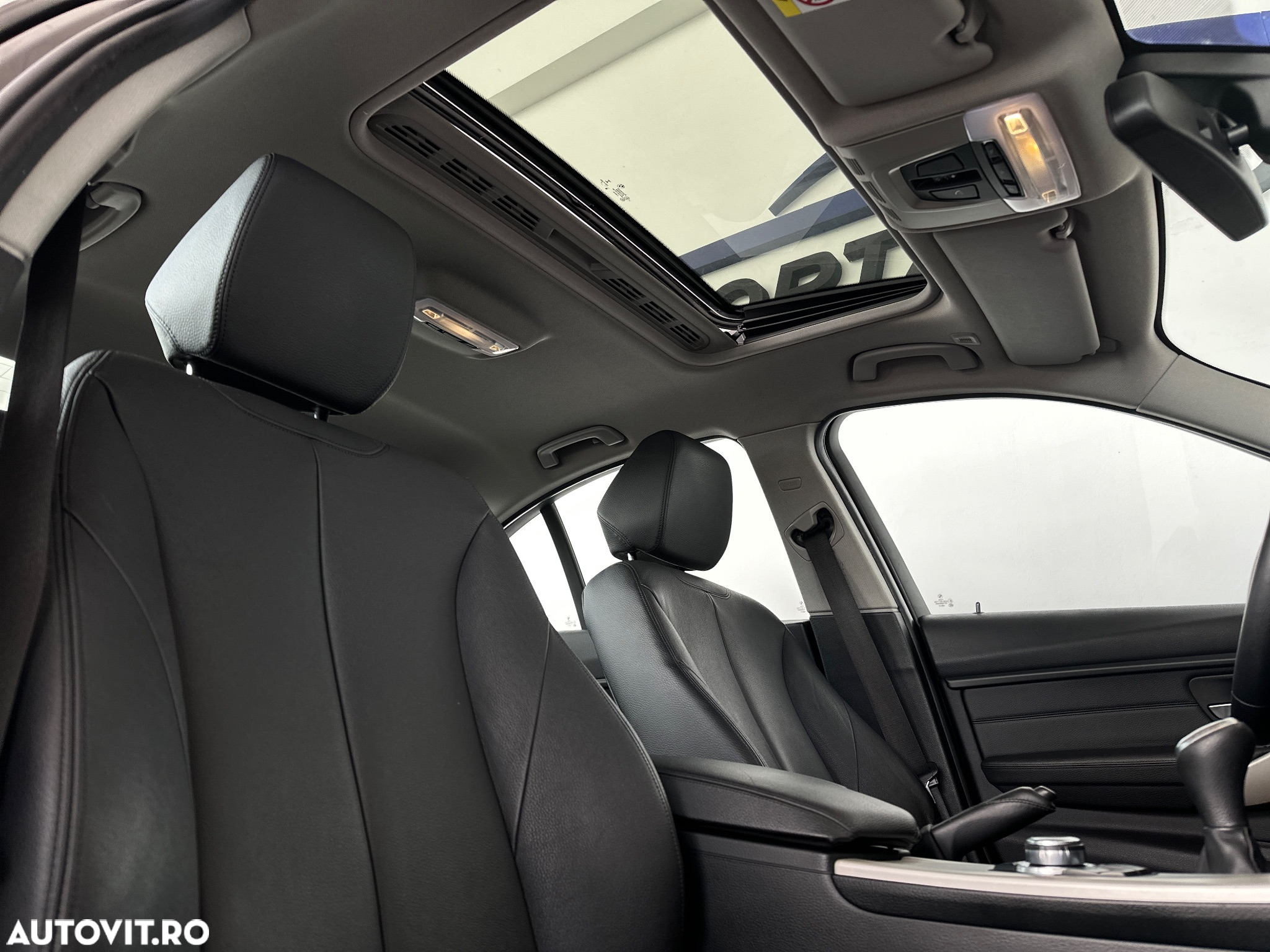 BMW Seria 3 320d - 4