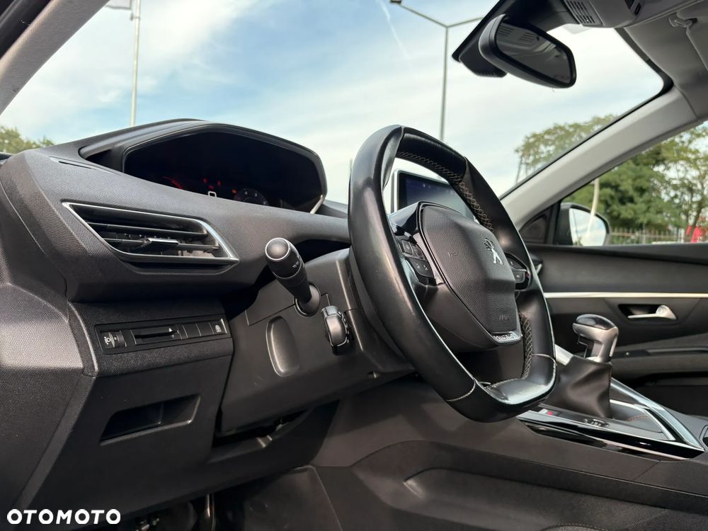 Peugeot 5008 1.5 BlueHDi Allure S&S - 10