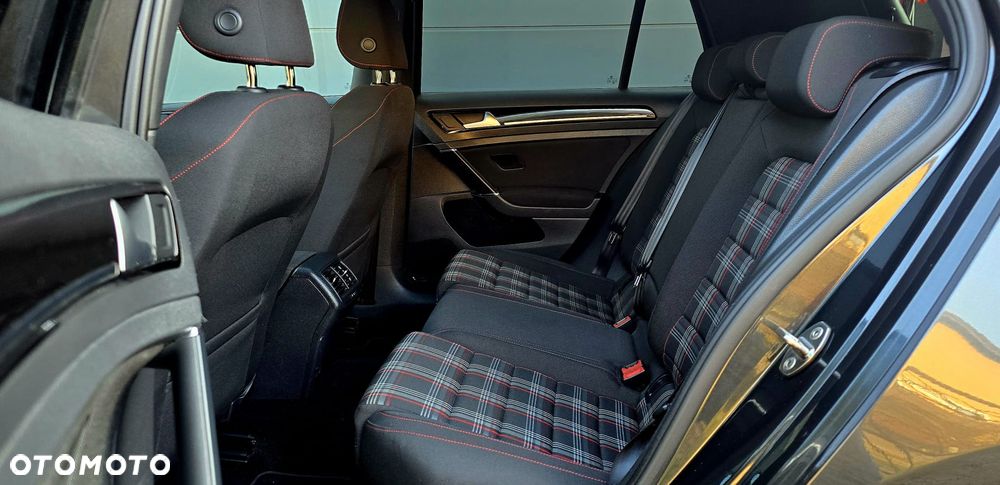 Volkswagen Golf GTI Performance BlueMotion Technology - 21