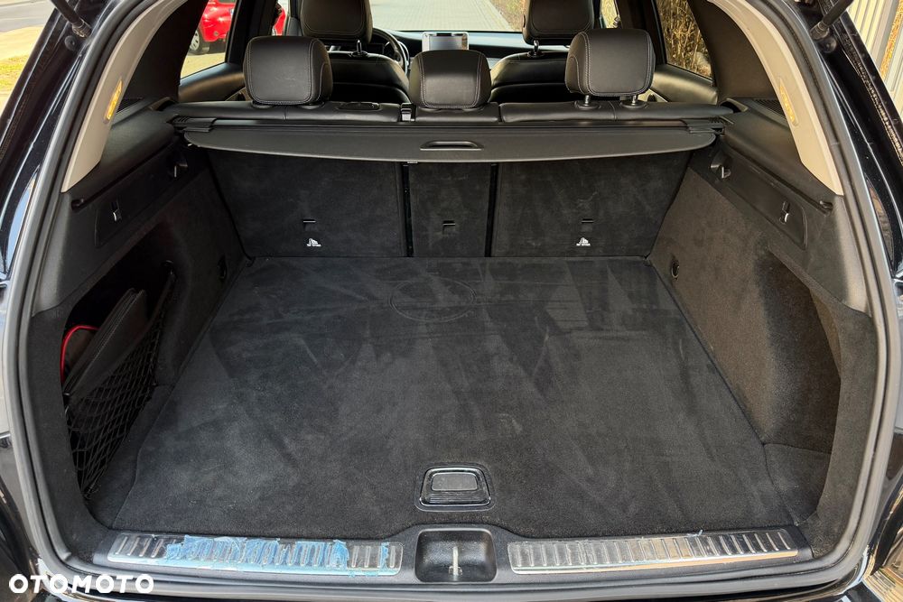 Mercedes-Benz GLC - 26