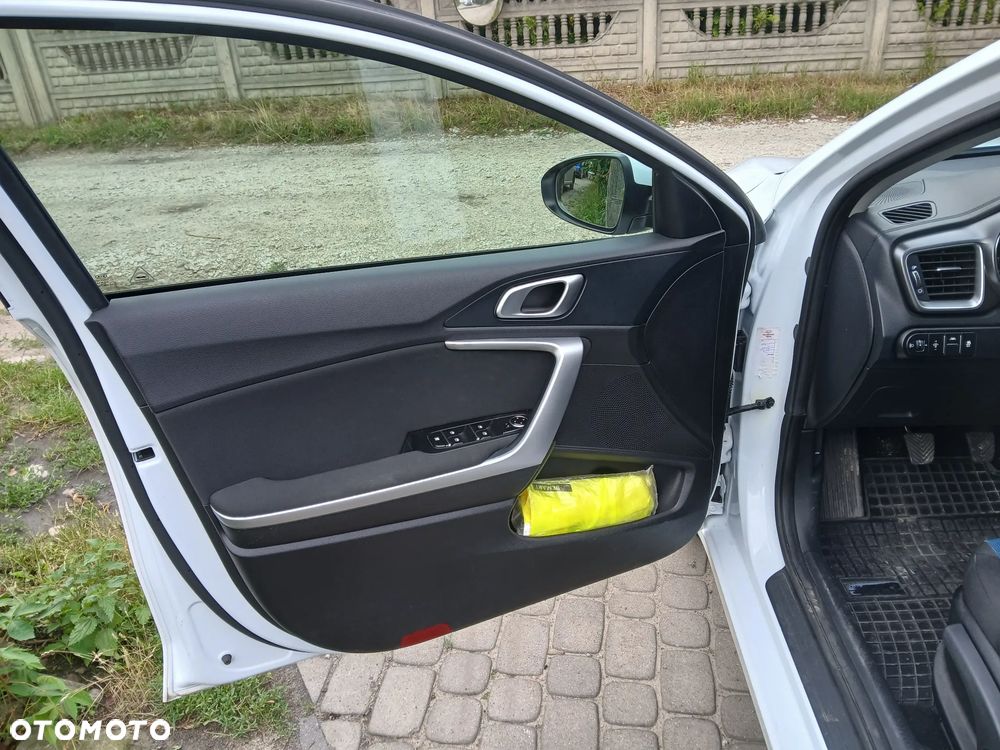 Kia Ceed 1.4 L - 4