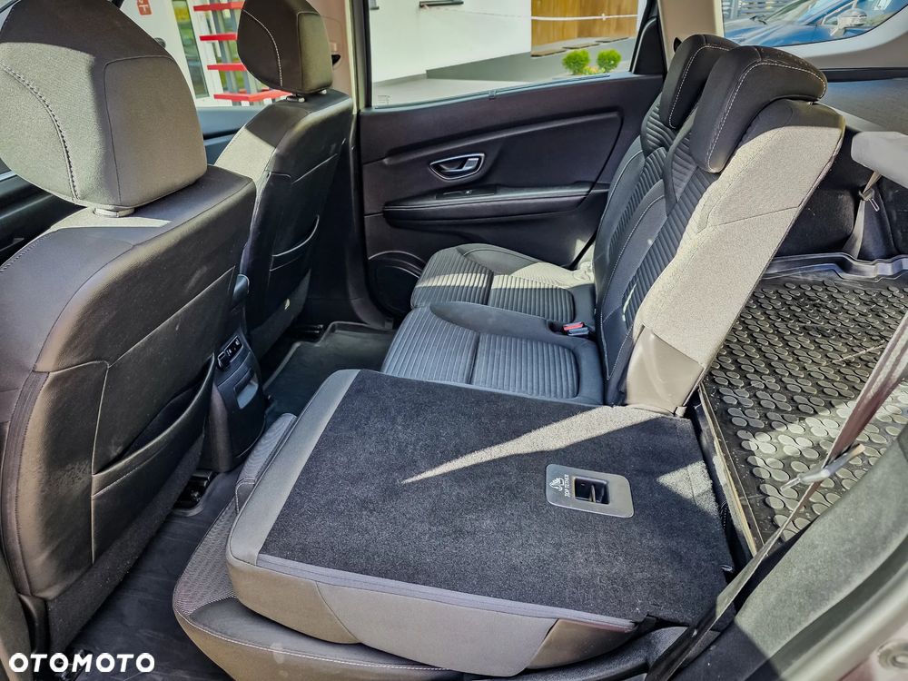 Renault Scenic 1.7 Blue dCi Zen - 17