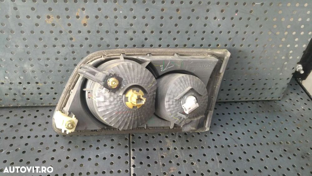 Stop tripla lampa dreapta haion mazda 6 combi gg 22661974 - 2