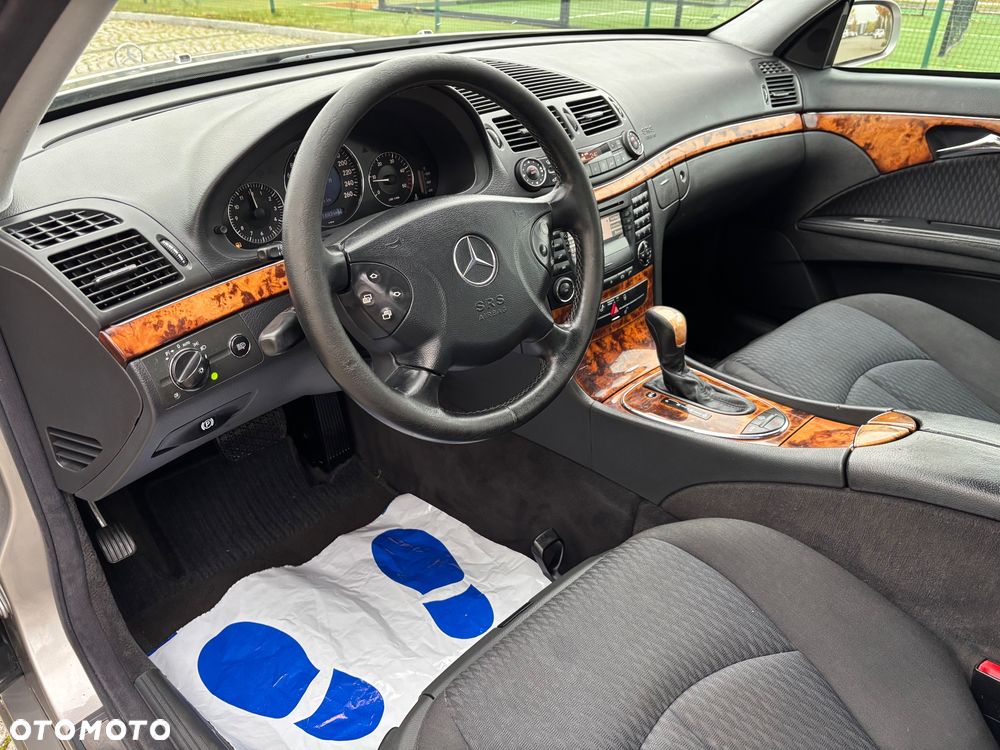 Mercedes-Benz Klasa E - 19