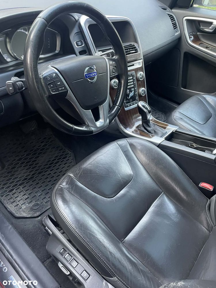 Volvo XC 60 D5 AWD Summum - 5