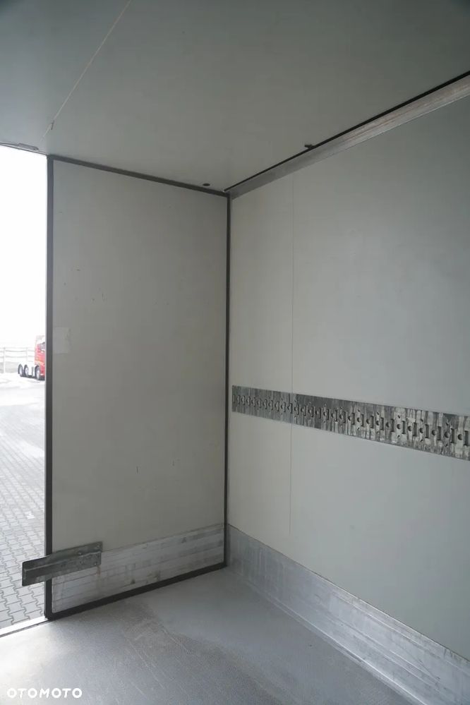 Krone CHŁODNIA / THERMO KING SLX 300 /  KOSZ NA PALETY / SAF - 21