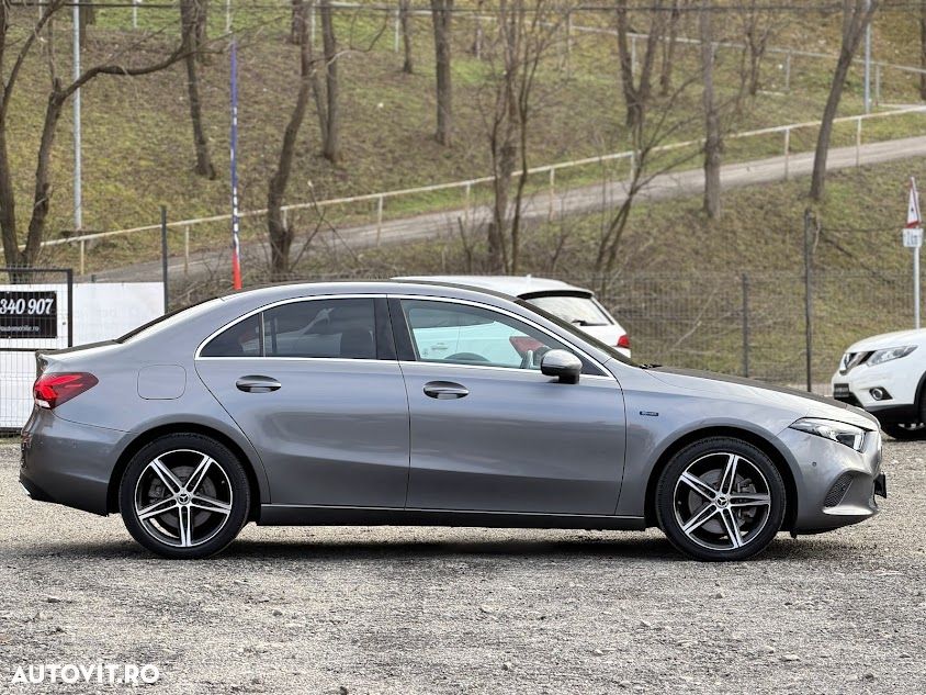 Mercedes-Benz A 250 e 8G-DCT Advanced Progressive - 13