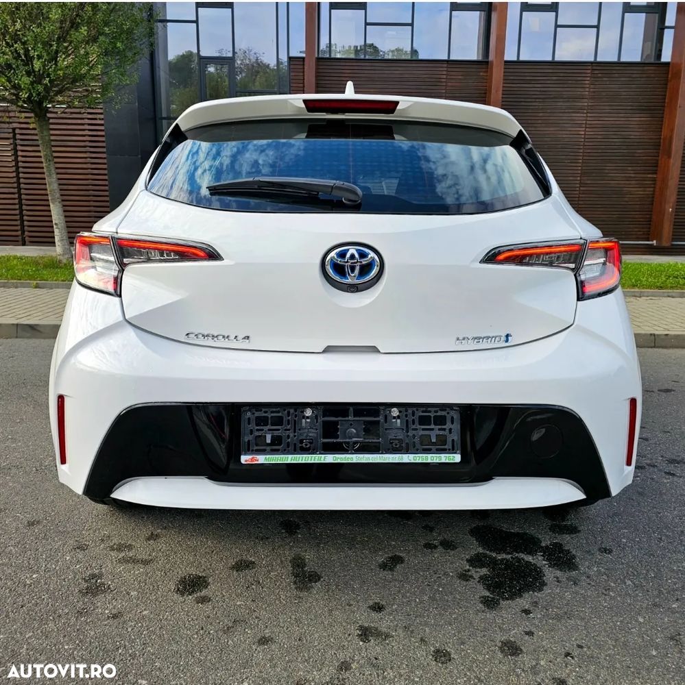 Toyota Corolla 1.8 Hybrid Business Edition - 19