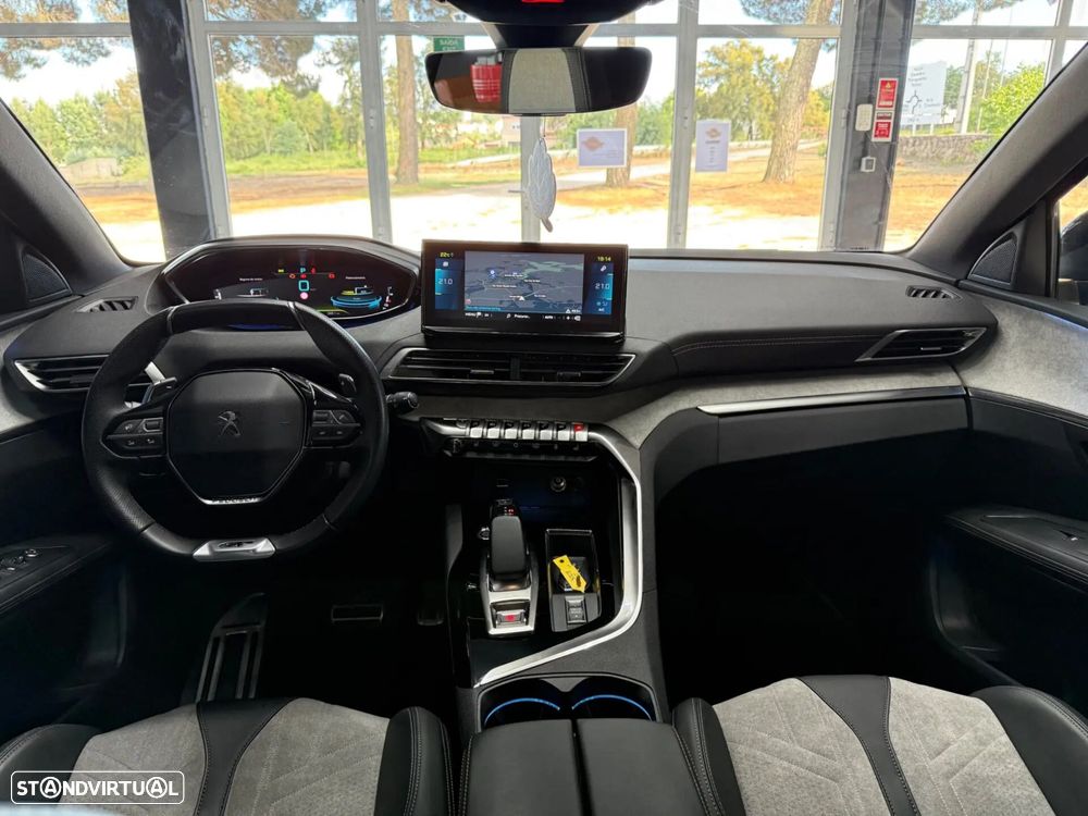 Peugeot 3008 1.6 Hybrid GT Pack e-EAT8 - 11