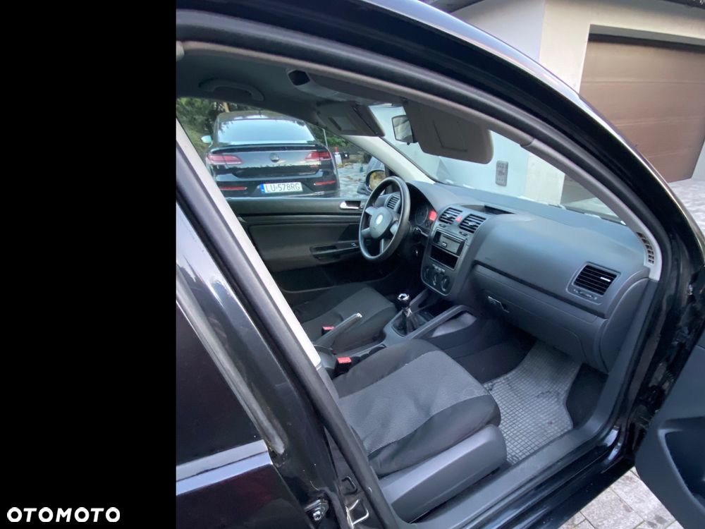 Volkswagen Golf V 1.4 FSI Comfortline - 11